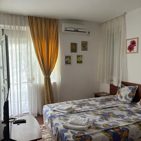 Two Bedroom Suny In Sunny *